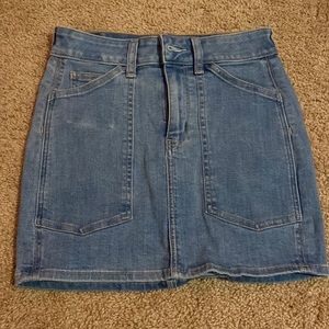 Size 0 American Eagle Jean skirt